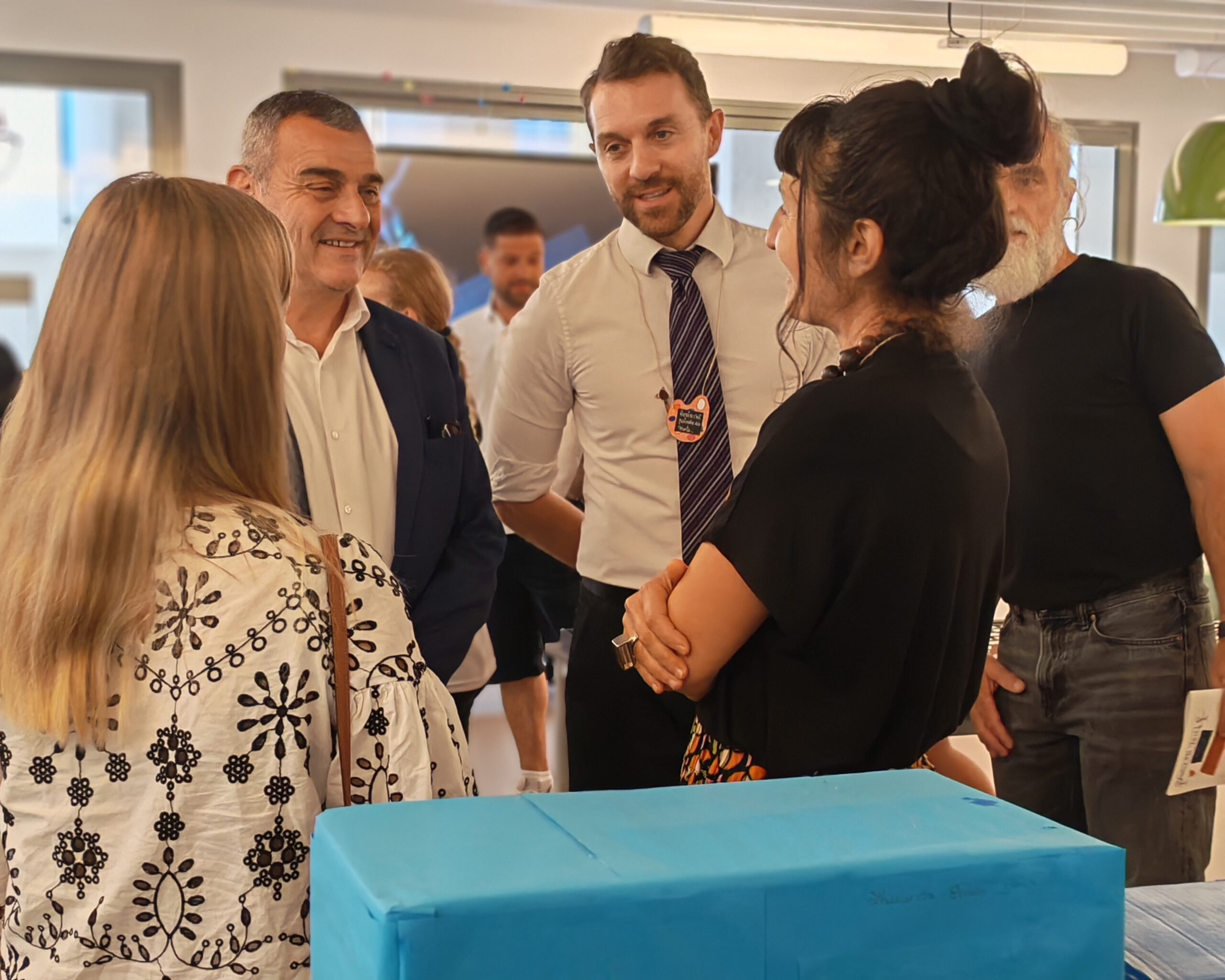 Vernissage College (3)